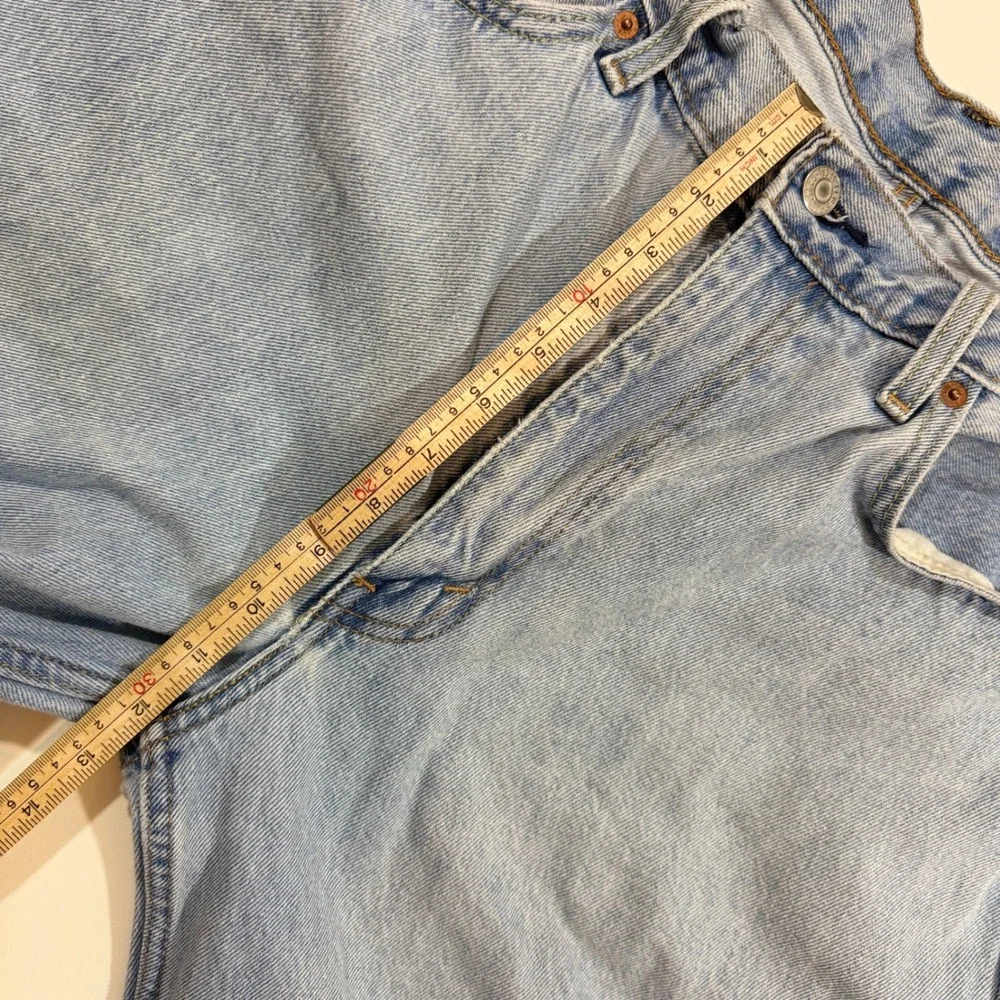 Levi's 469 Denim Shorts Mens 36 Light Wash Blue Good Loose Fit Jorts 12 Inseam